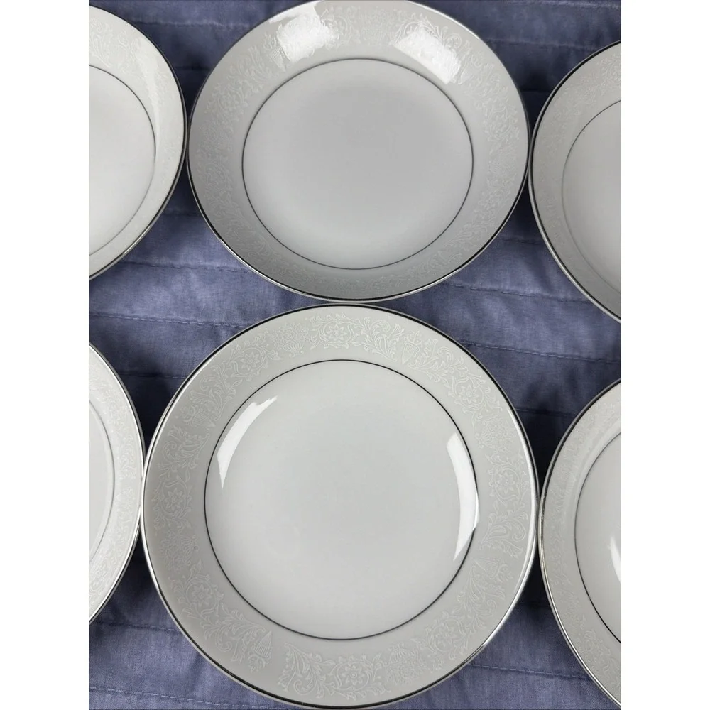 Crown Victoria Lovelace Fruit Dessert Bowls 5.5